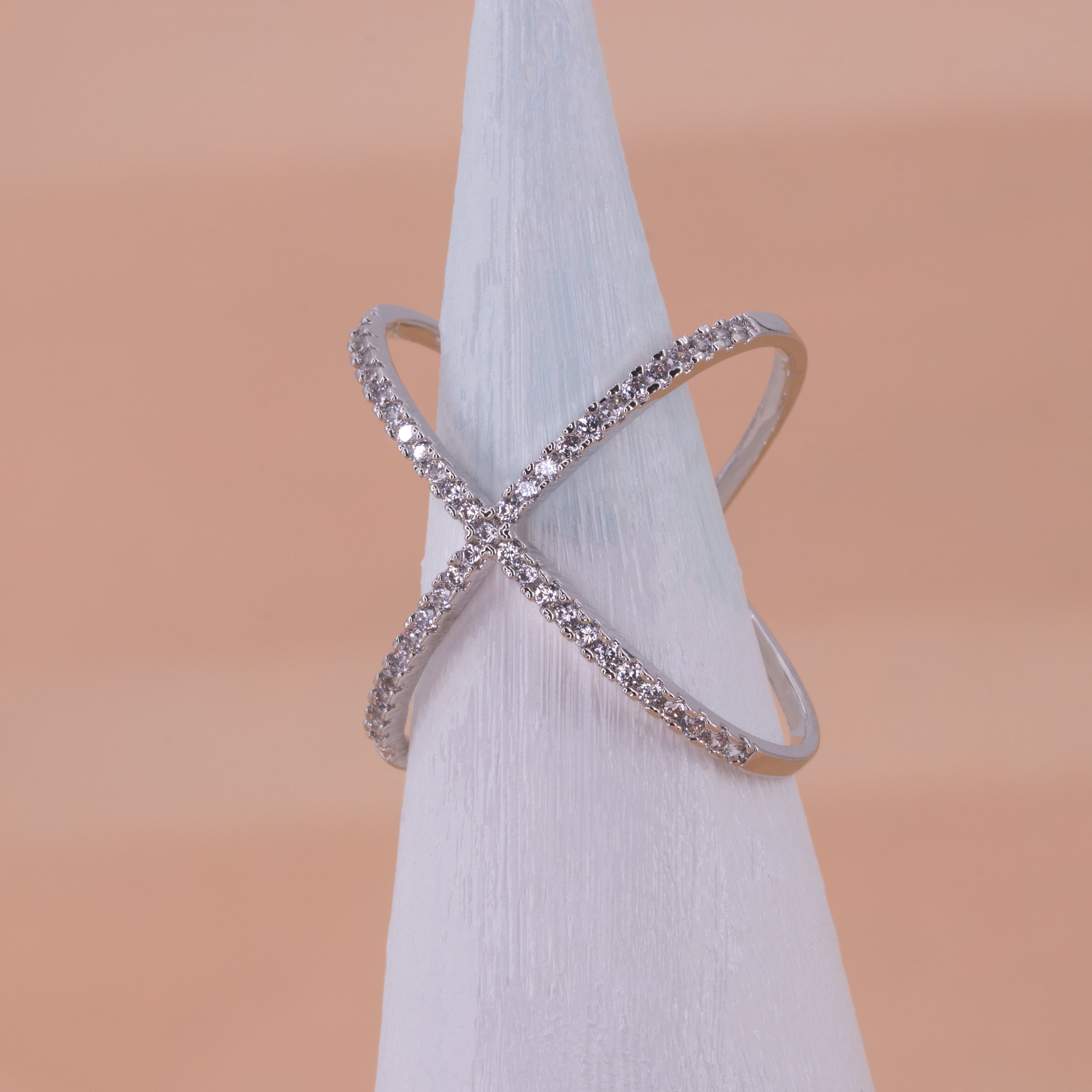 ELLE RODEO DRIVE CRISS CROSS RING – Aitkens Jewellers